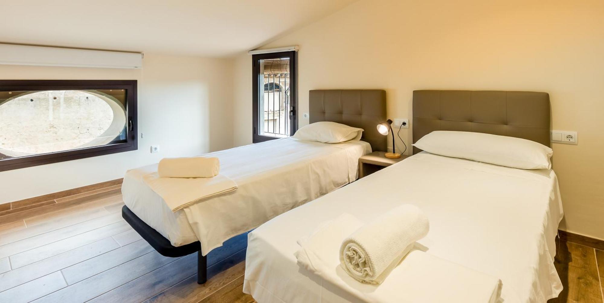 Can Cintet 3 Apartamento Con Terraza En バサルー エクステリア 写真