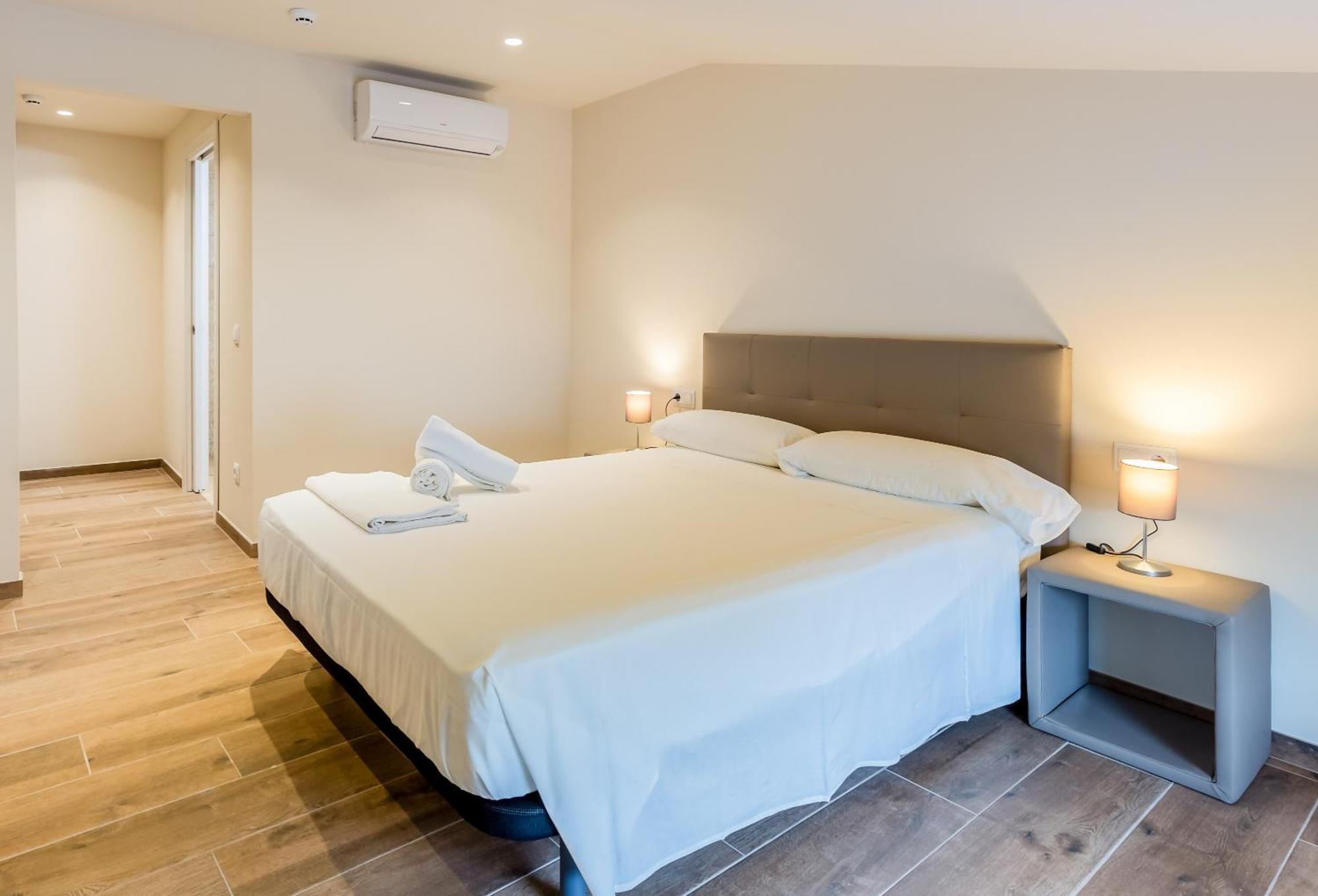 Can Cintet 3 Apartamento Con Terraza En バサルー エクステリア 写真