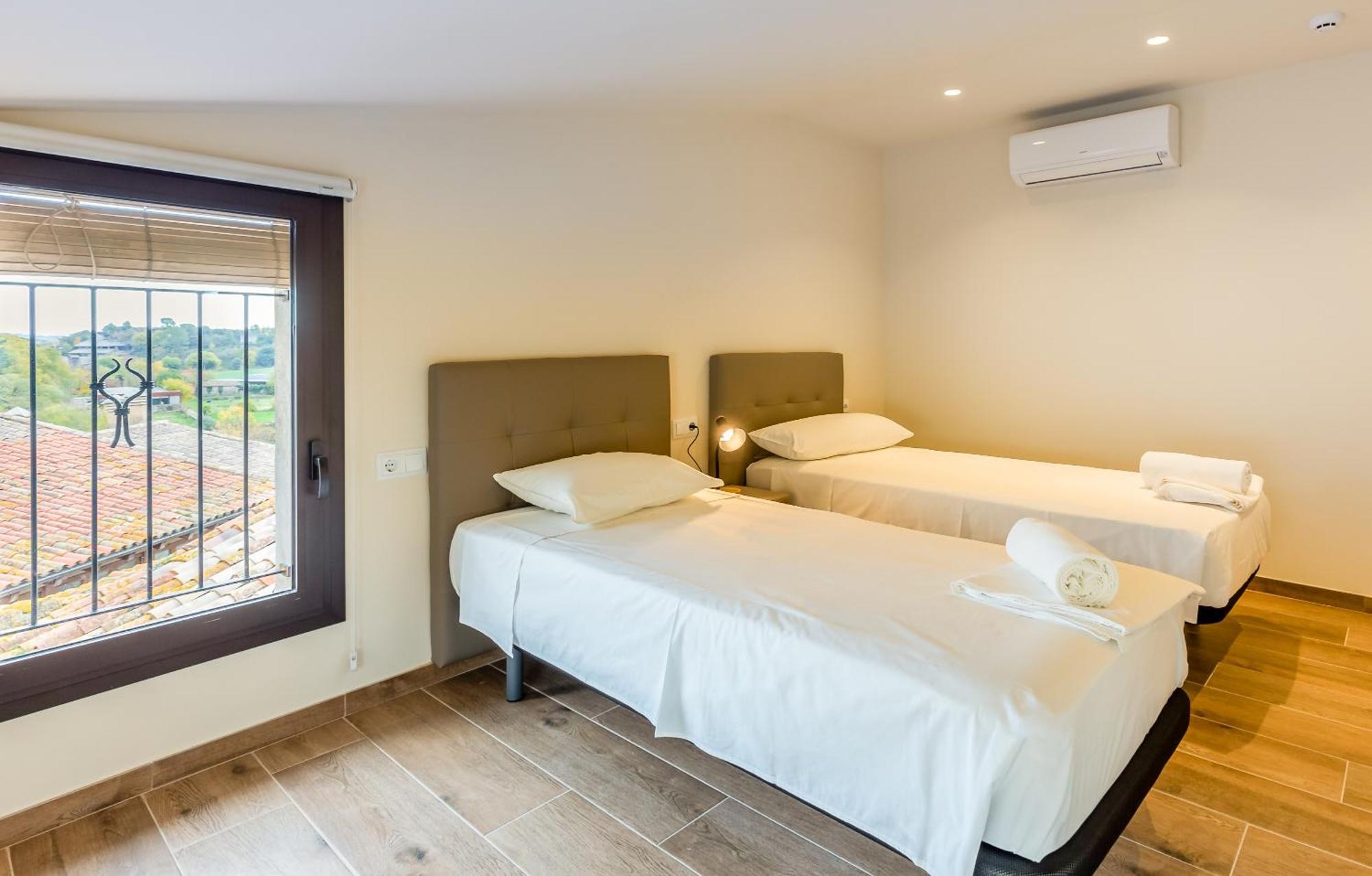 Can Cintet 3 Apartamento Con Terraza En バサルー エクステリア 写真