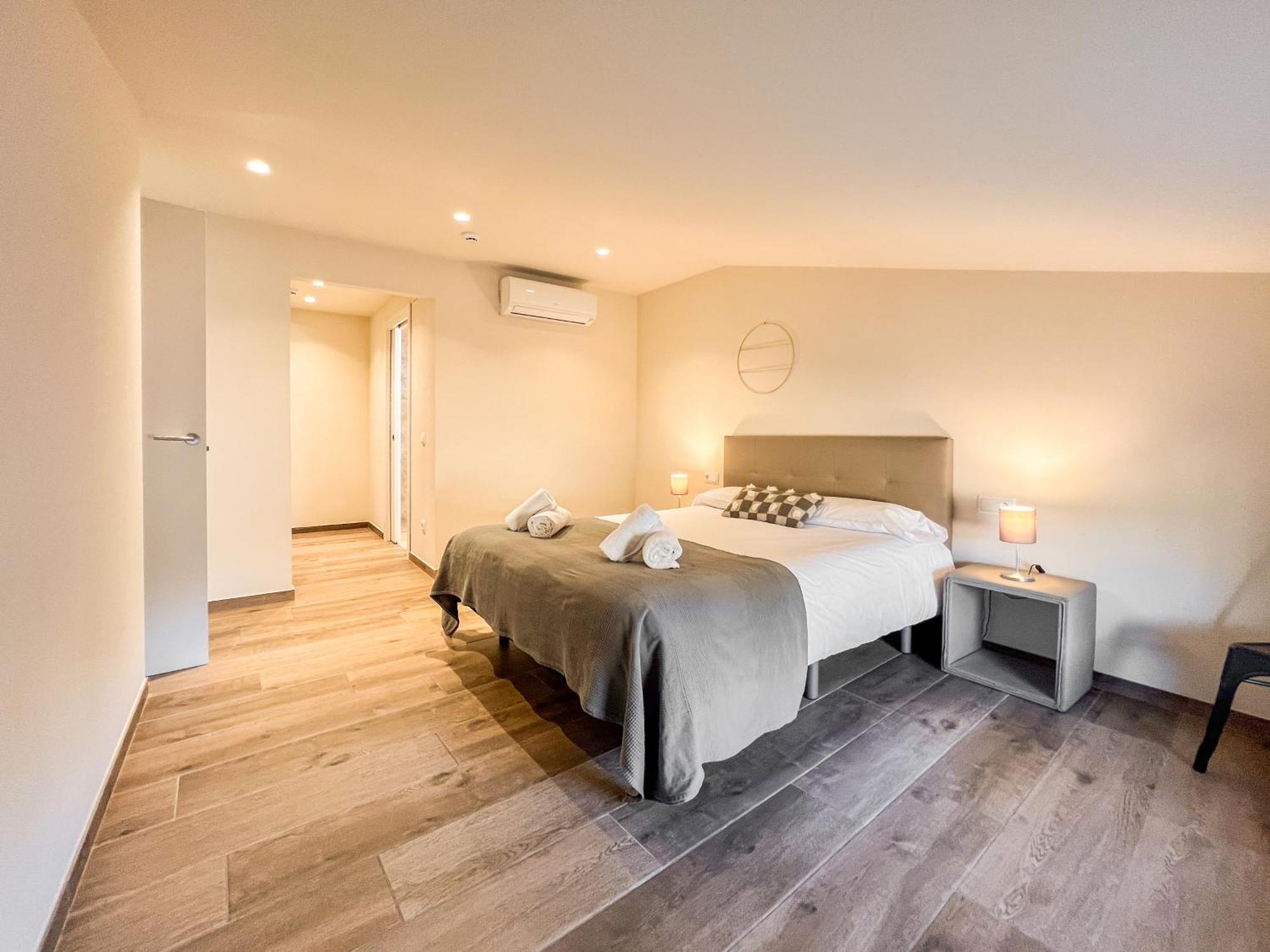 Can Cintet 3 Apartamento Con Terraza En バサルー エクステリア 写真