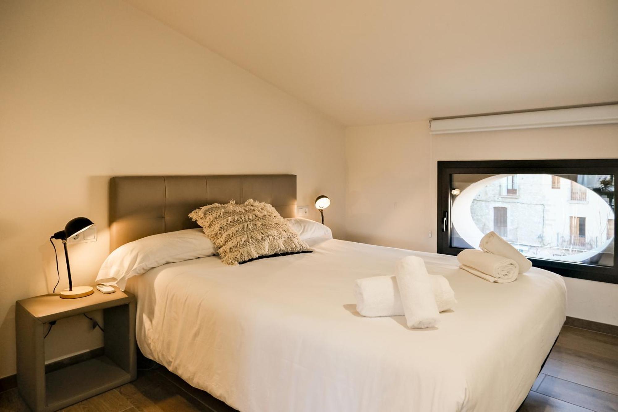 Can Cintet 3 Apartamento Con Terraza En バサルー エクステリア 写真