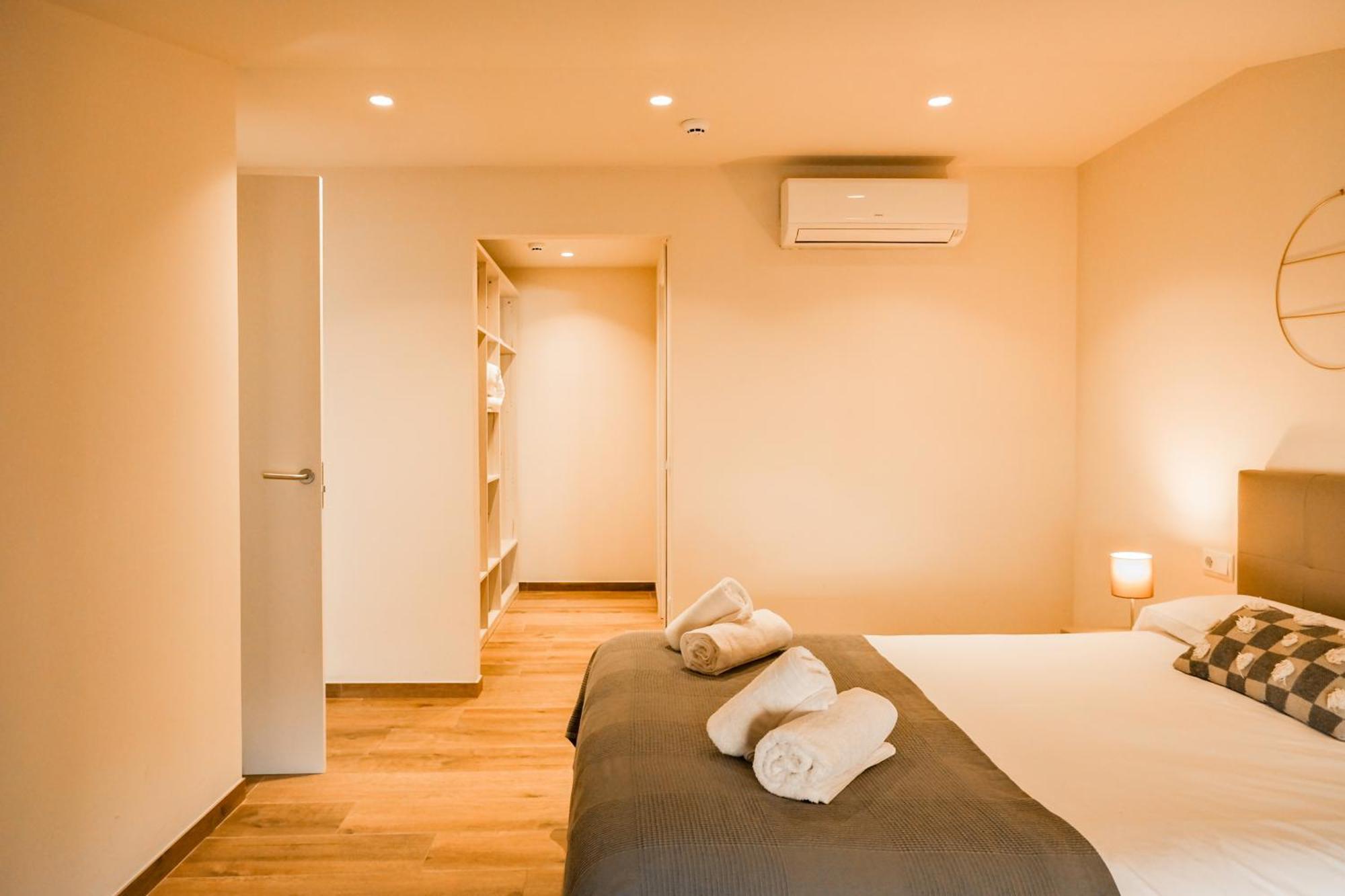 Can Cintet 3 Apartamento Con Terraza En バサルー エクステリア 写真