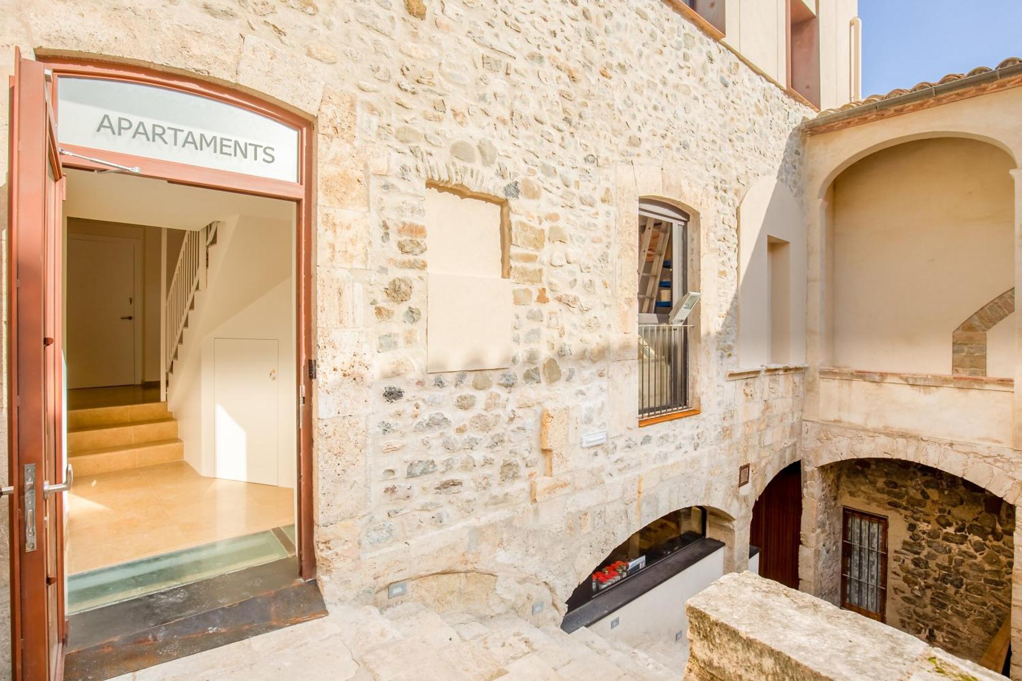 Can Cintet 3 Apartamento Con Terraza En バサルー エクステリア 写真